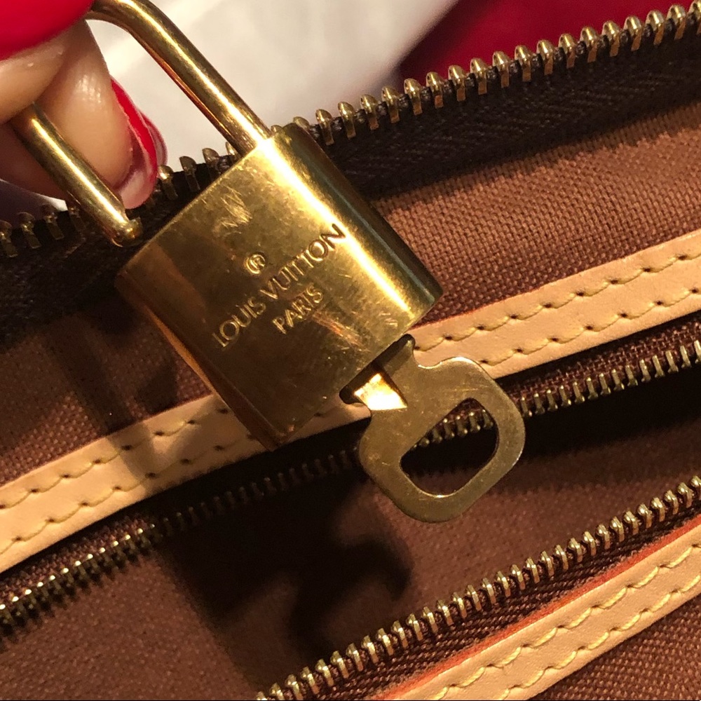 LV Speedy 35 like new condition